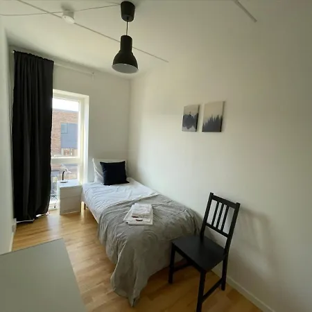 Apartamento Three Bedroom In Odense, Duftrankevej 254 Odense