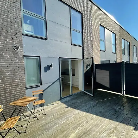 Apartamento Three Bedroom In Odense, Duftrankevej 254