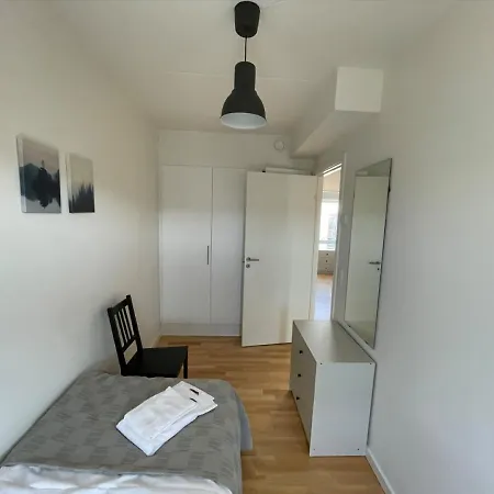Three Bedroom In Odense, Duftrankevej 254 Apartamento *